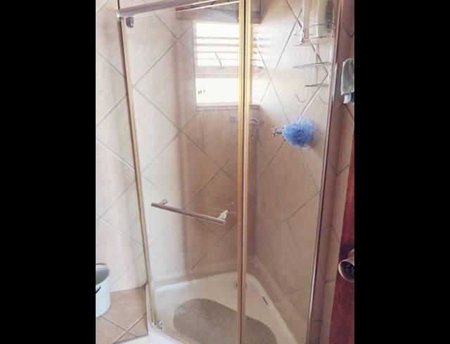 2 BEDROOM APARTMENT FOR SALE IN WARNER BEACH